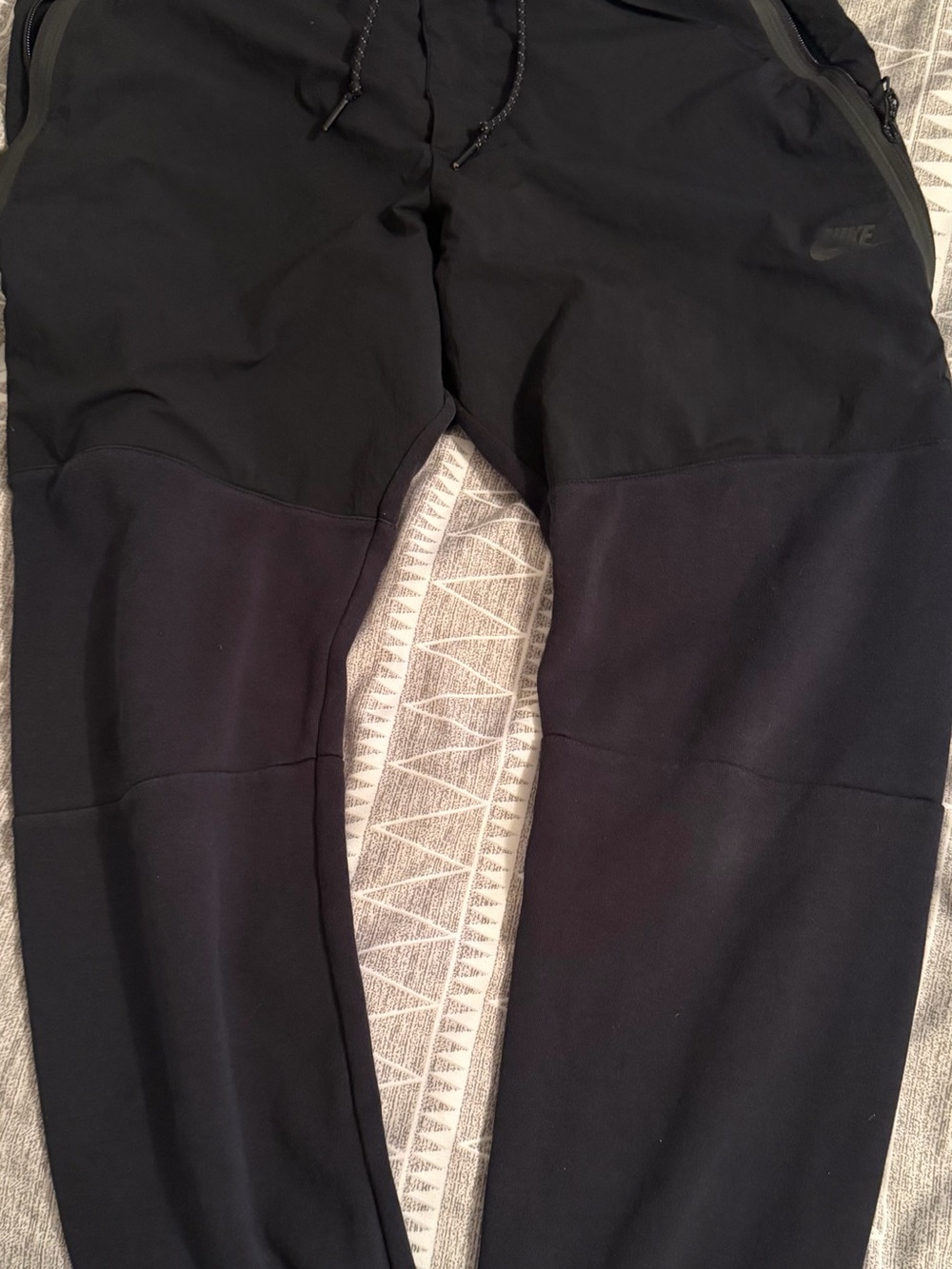 Nike Black and Navy Men's Jogger Pants